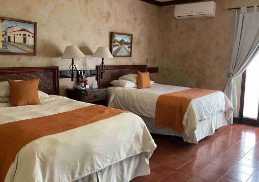 Colonial Three-Bed Room